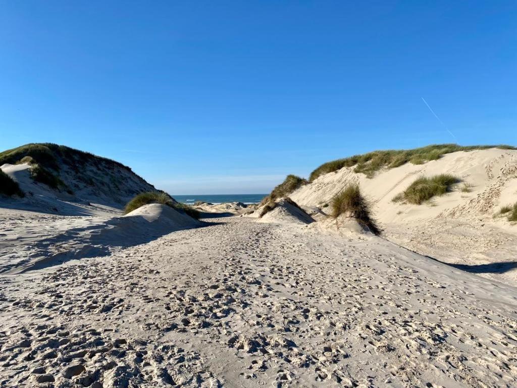 Slapen tussen de duinen by Droomvilla Sint Maarten Buitenkant foto